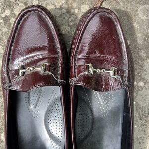 SAS "Tripod‎ Comfort" Wine Leather Loafers Made in USA. Womens 8 Silver Buckle